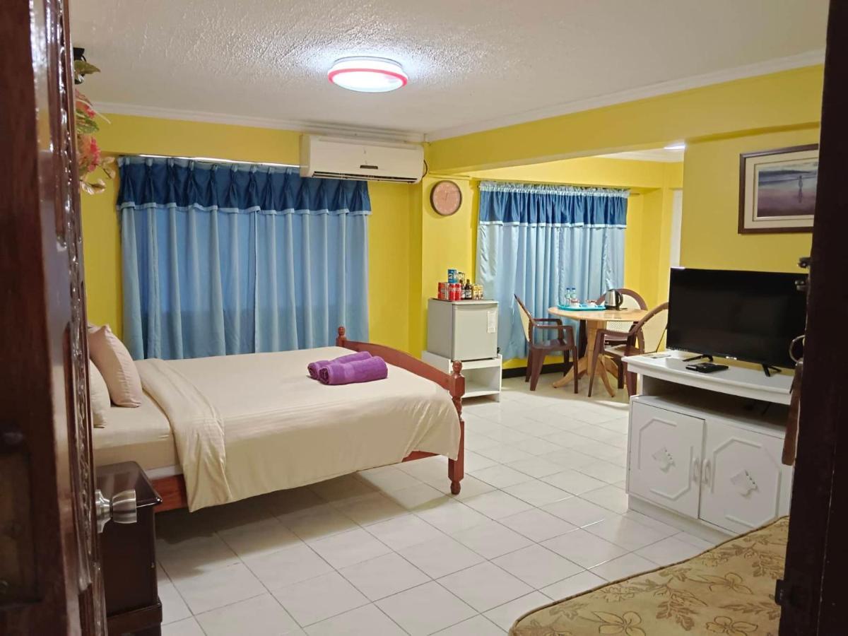 Arizona Beach Resort, Subic Bay, Philippines 2200 Olongapo Bagian luar foto